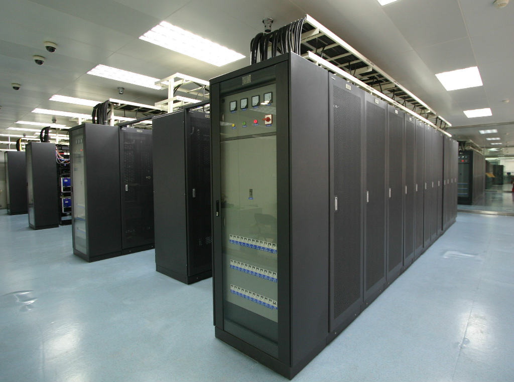 如何為機(jī)房選擇專用的空調(diào)?(圖1) 如何為機(jī)房選擇專用的空調(diào)?